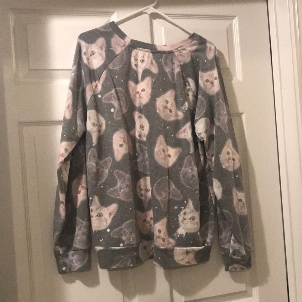 Cute cat sweater - Picture 1 of 1